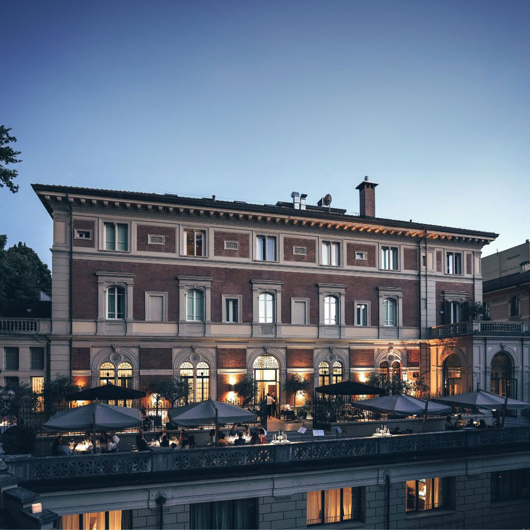 Hard Rock Cafe system